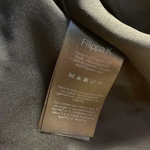 Filippa K wool navy wrap midi skirt. Extra small Swedish designer. - Picture 9 of 10